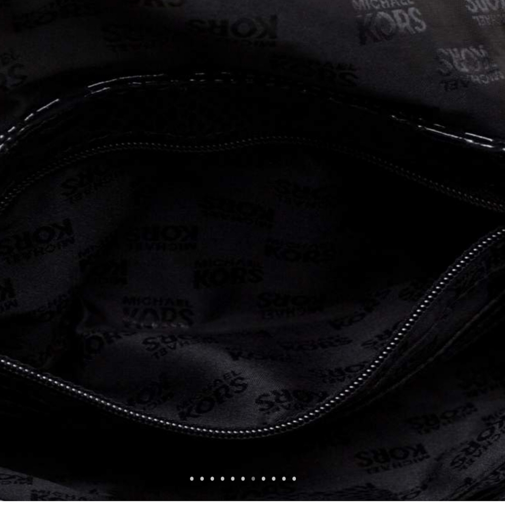 Michael Kors Black Hamilton Leather Shoulder Bag. - Picture 7 of 12